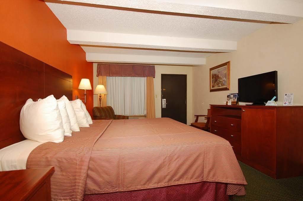 Best Western Montis Inn St. Robert Extérieur photo